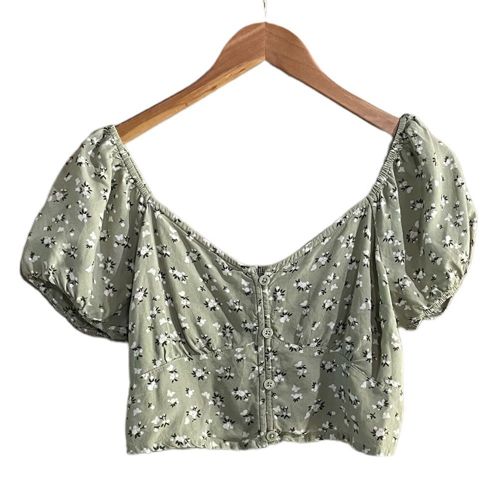 Hollister Green Floral crop peasant top boho